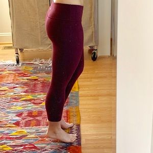 Lululemon wonder under crops